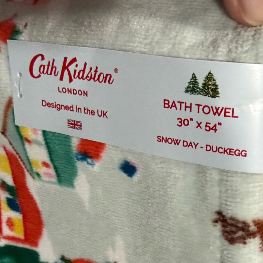Cath Kidston London Designed in the UK Bath Towel Snow Day - Duckegg - NWT